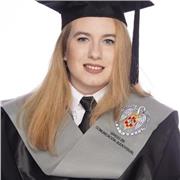 Profesora de español nativa, graduada en comunicación audiovisual. Experiencia en el ámbito del ocio y tiempo libre de monitora. Con ganas de trabajar y enseñar de forma didáctica